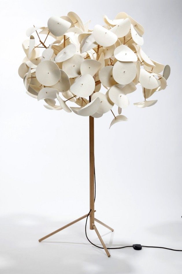 The Leaf Lamp by Peter Schumacher